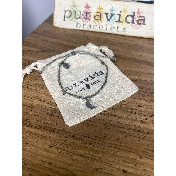 Pura Vida Bracelet - Picture 1 of 1